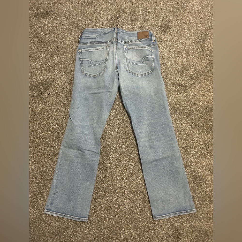 American Eagle Outfitters stretch Artist Crop. Light wash. No stains! Size 4 - Picture 4 of 4
